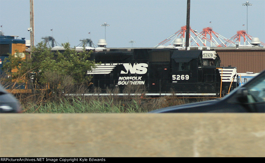 NS GP38-2 #5269